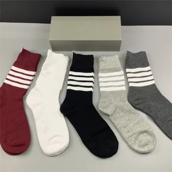 Classic Letter Socks Red Striped Sock with Box Warmer Sock Thicken Adults Cotton Sock Fashion Athletic Breathable Socks